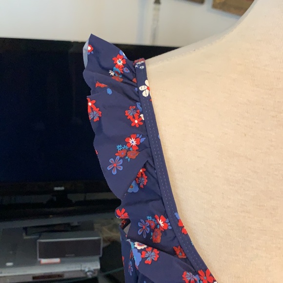 Juicy couture floral ruffle underwire bikini top and bottom - Picture 2 of 9